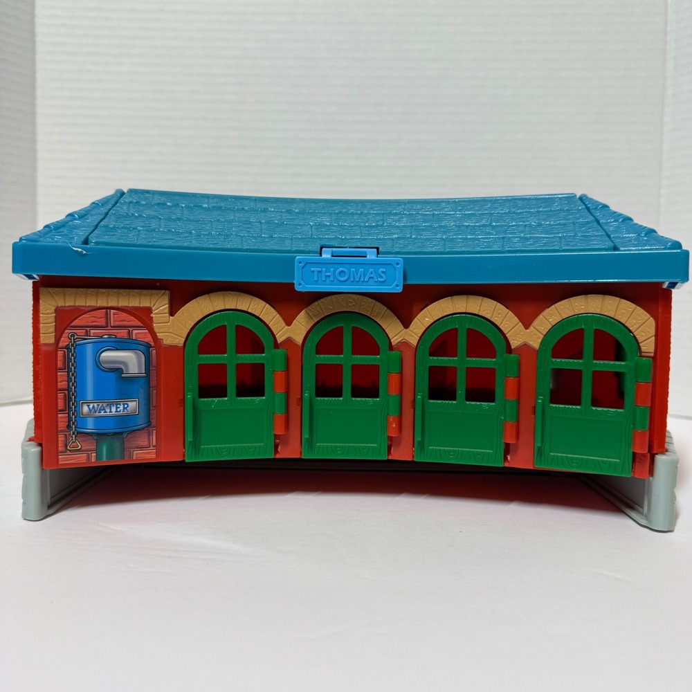 Thomas & Friends 2002 Learning Curve Take Along Roundhouse Carry Case 4 Stall